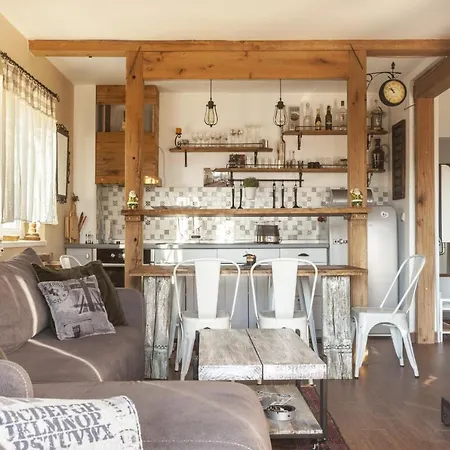 아파트 Srna Double