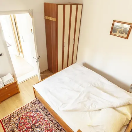 Srna Double 아파트 *